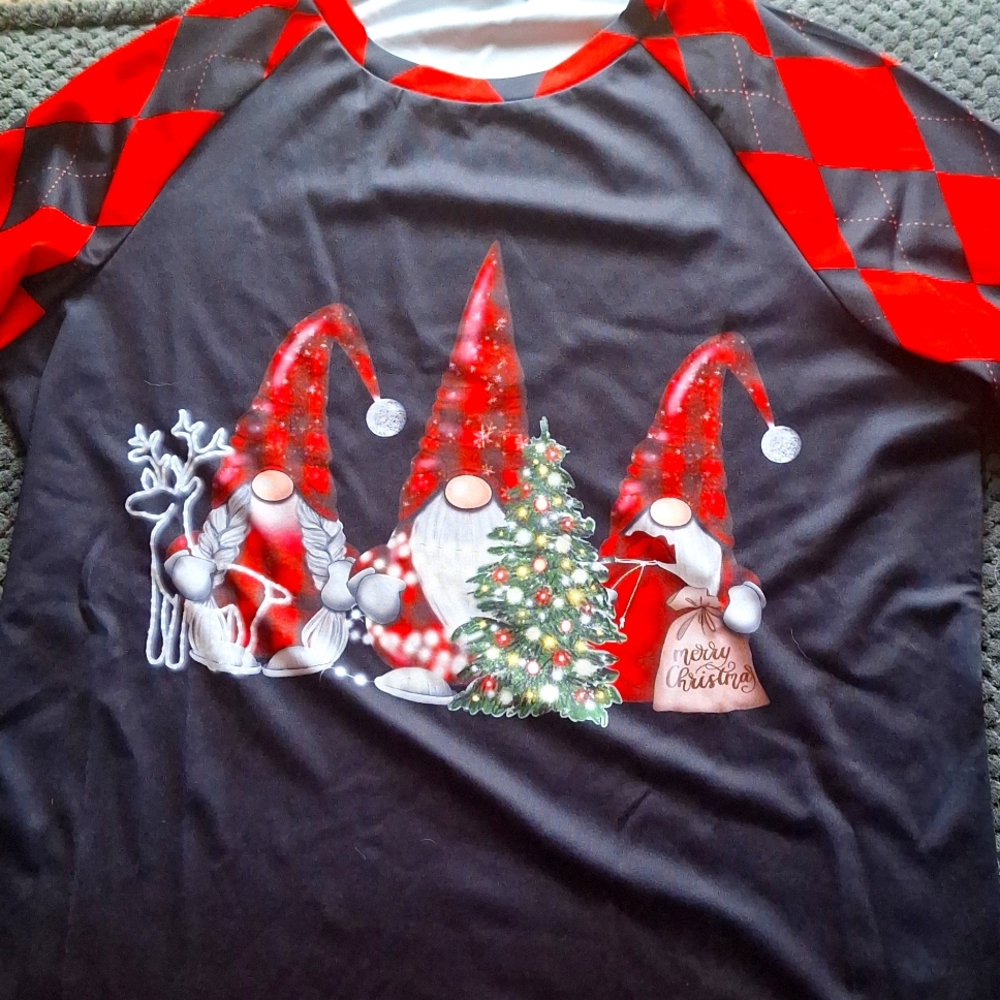Gnome Christmas long sleevd shirt